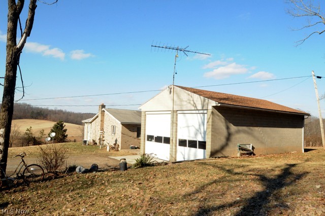 22337 McCoy Road Quaker City, OH 43773 - Photo 4 of 12 Gallery Image 4