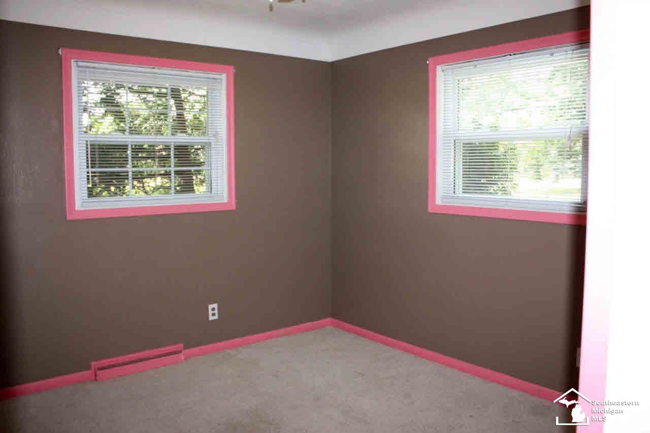 11476 Douglas Road Temperance, MI 48182 - Photo 9 of 16