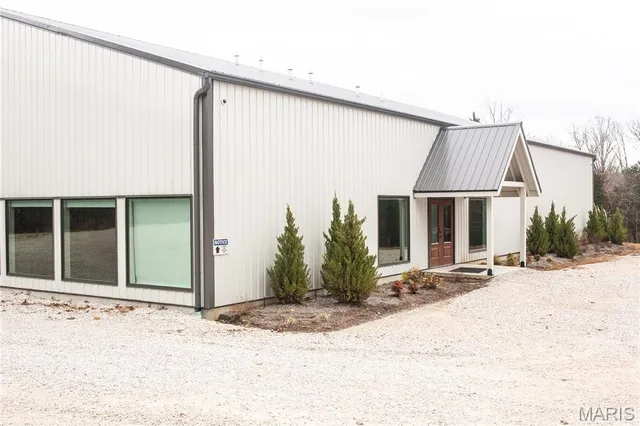 $799,000 | 8135 Hwy J, Perryville, MO 63775