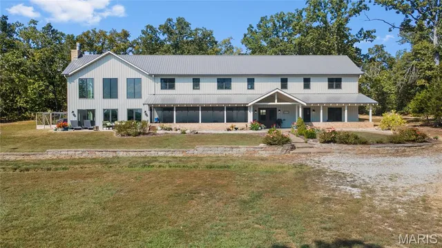 $799,000 | 8135 Hwy J, Perryville, MO 63775