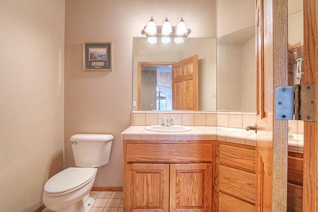 6643 Donaldson Road Grants Pass, OR 97526 - Photo 20 of 35 Upstairs bath