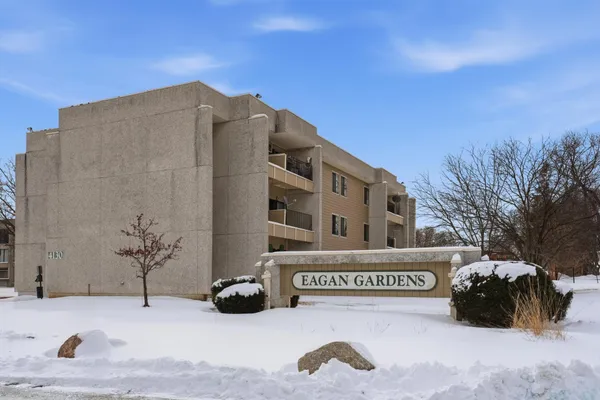 $120,000 | 4130 Rahn Road, Unit 206, Eagan, MN 55122
