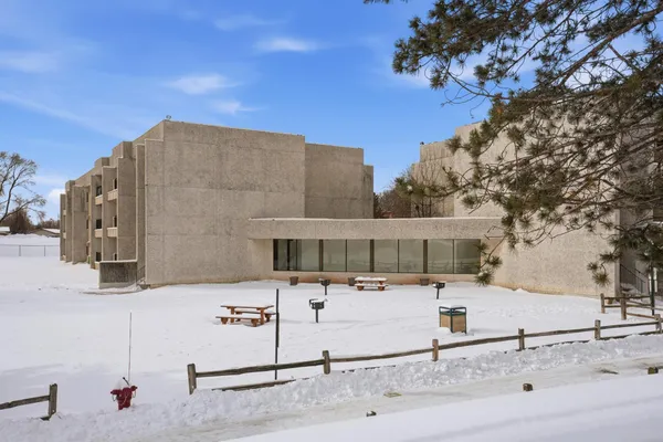 $120,000 | 4130 Rahn Road, Unit 206, Eagan, MN 55122