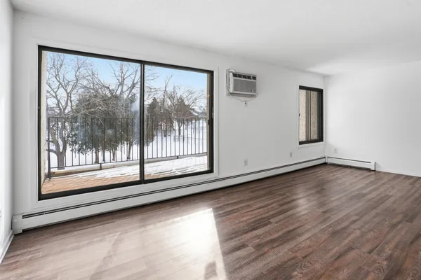 $120,000 | 4130 Rahn Road, Unit 206, Eagan, MN 55122