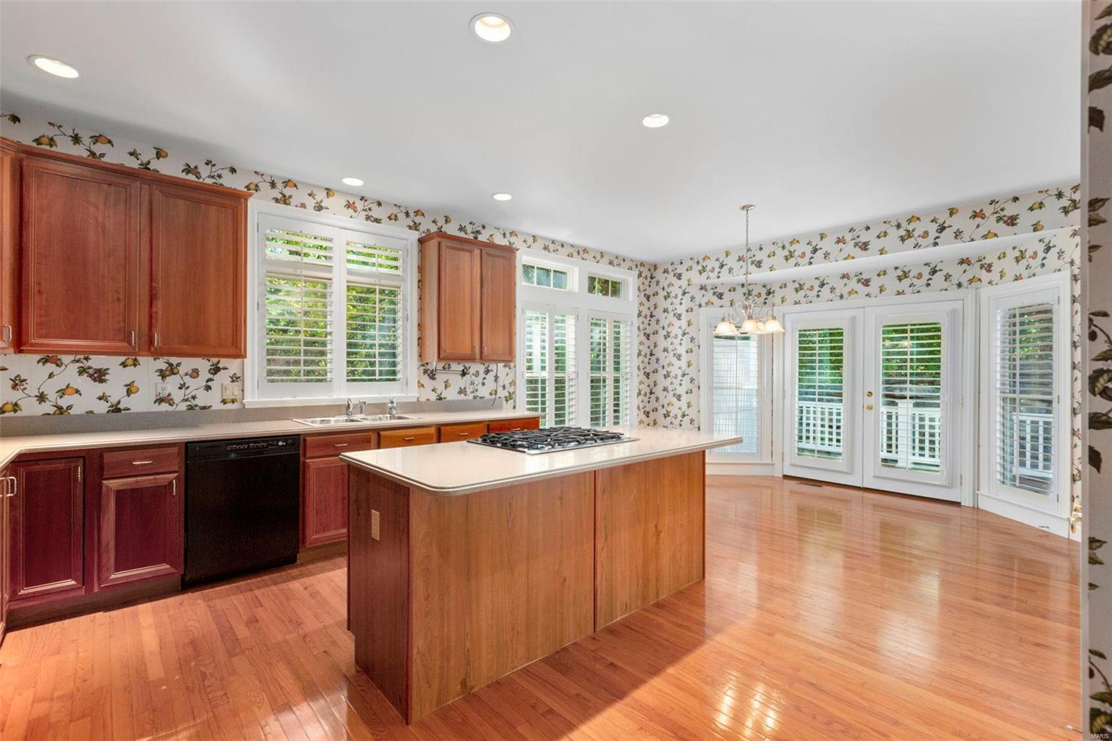 805 Stonebluff Court Chesterfield, MO 63005 - Photo 12 of 23