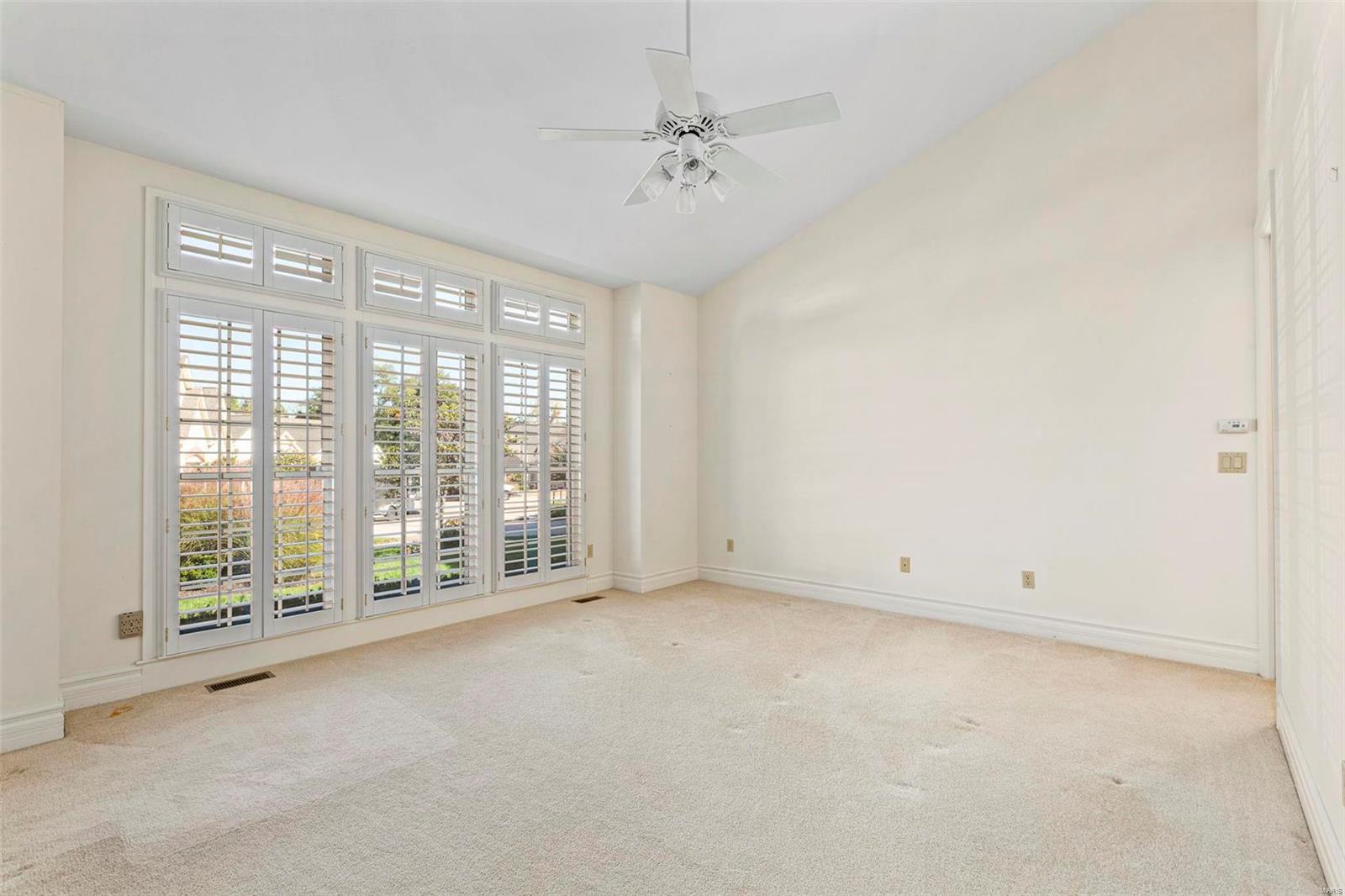 805 Stonebluff Court Chesterfield, MO 63005 - Photo 17 of 23