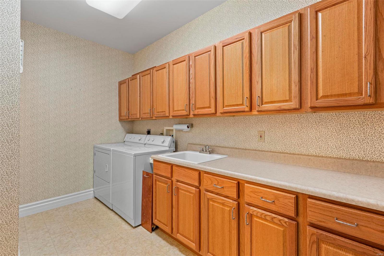 805 Stonebluff Court Chesterfield, MO 63005 - Photo 19 of 23