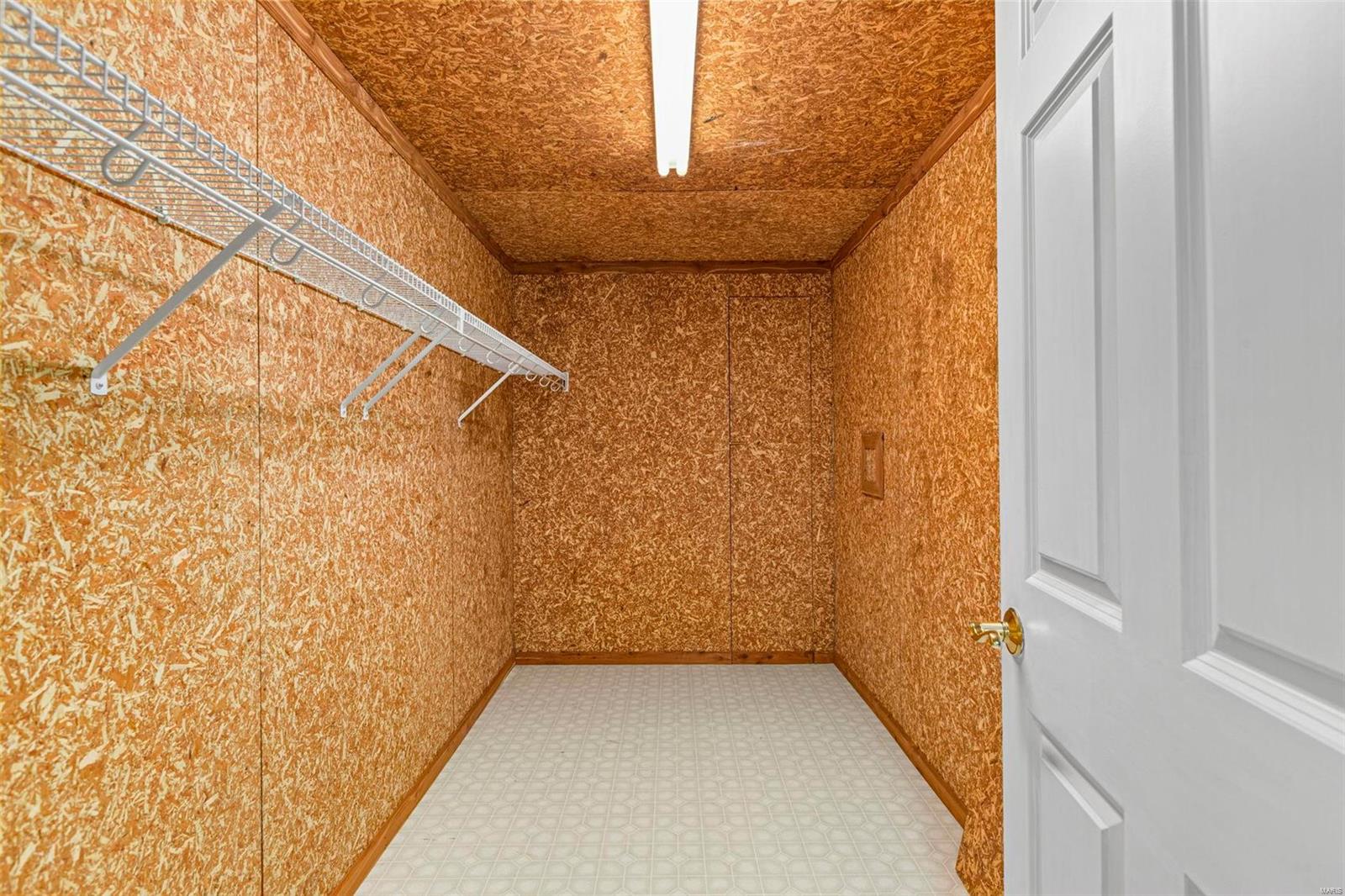 805 Stonebluff Court Chesterfield, MO 63005 - Photo 20 of 23