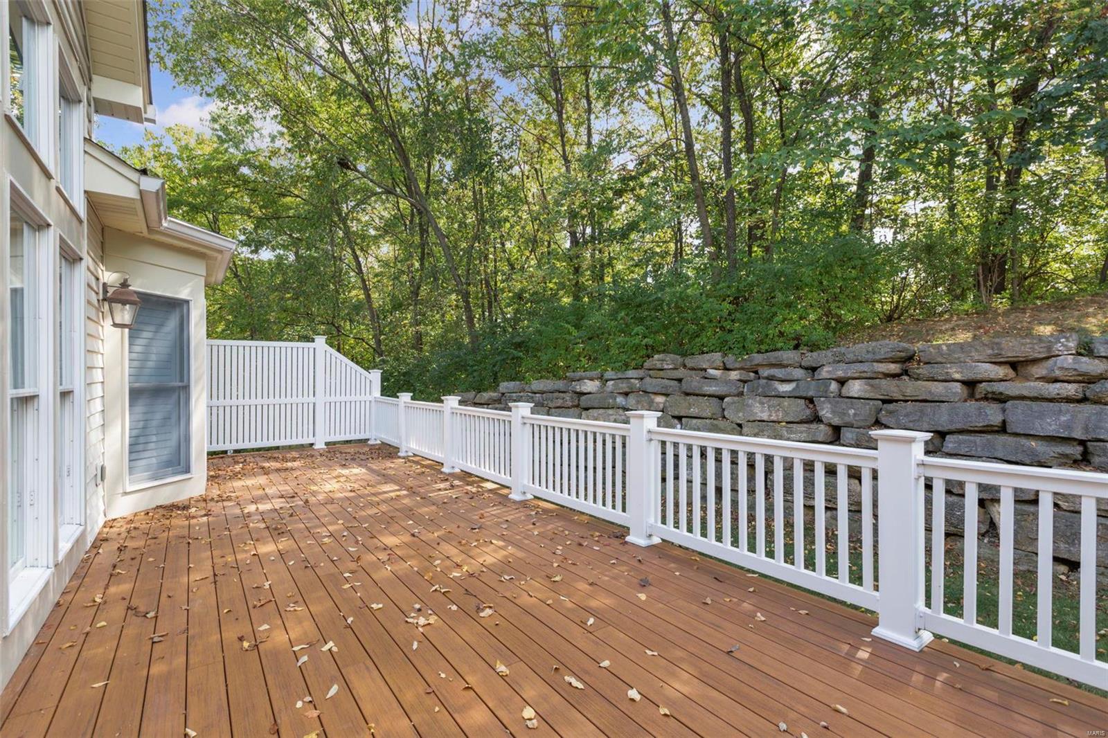 805 Stonebluff Court Chesterfield, MO 63005 - Photo 5 of 23