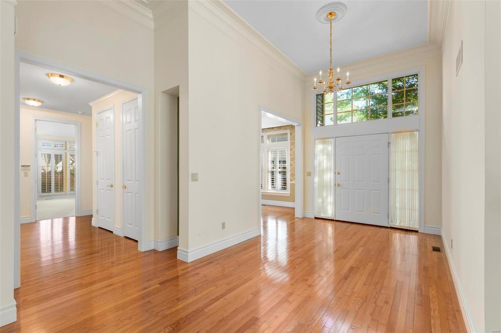 805 Stonebluff Court Chesterfield, MO 63005 - Photo 6 of 23