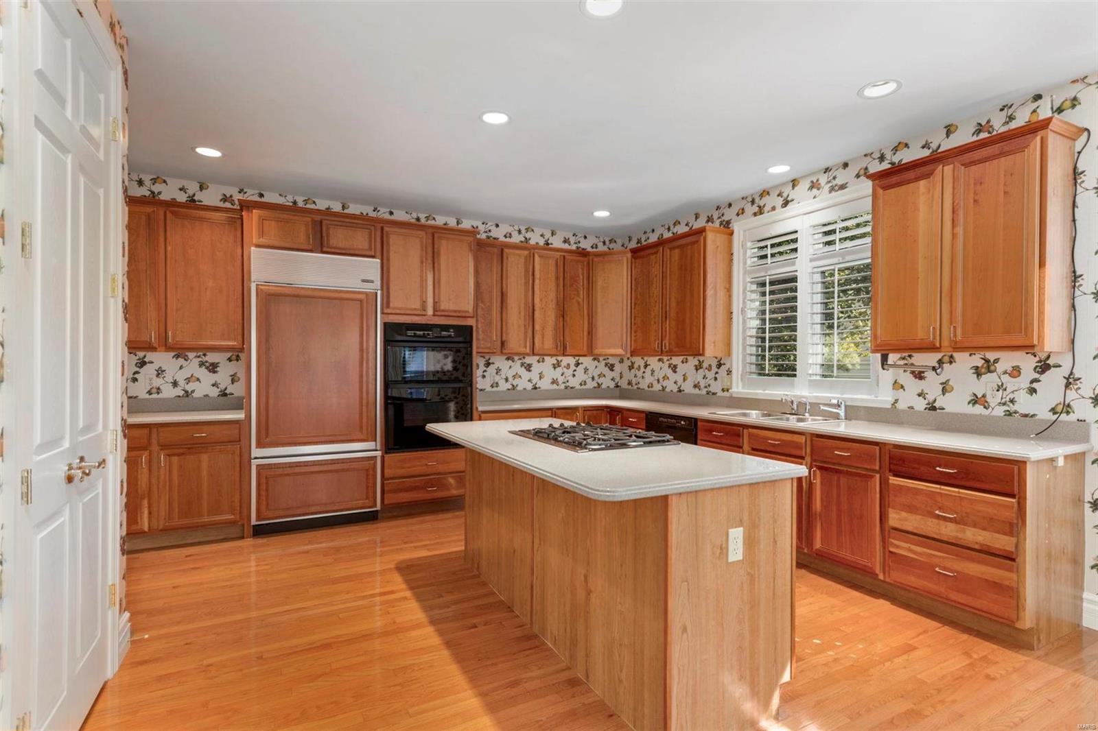 805 Stonebluff Court Chesterfield, MO 63005 - Photo 10 of 23