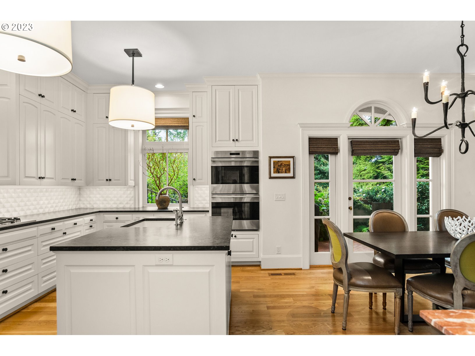 1600 Southwest Spring Street Portland, OR 97201 - Photo 14 of 47 Kitchen