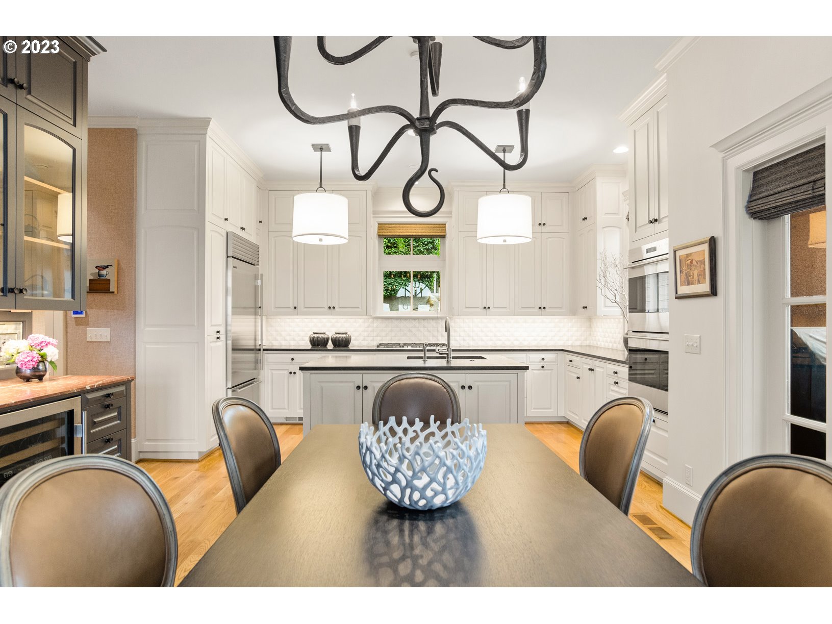 1600 Southwest Spring Street Portland, OR 97201 - Photo 18 of 47 Dining Area