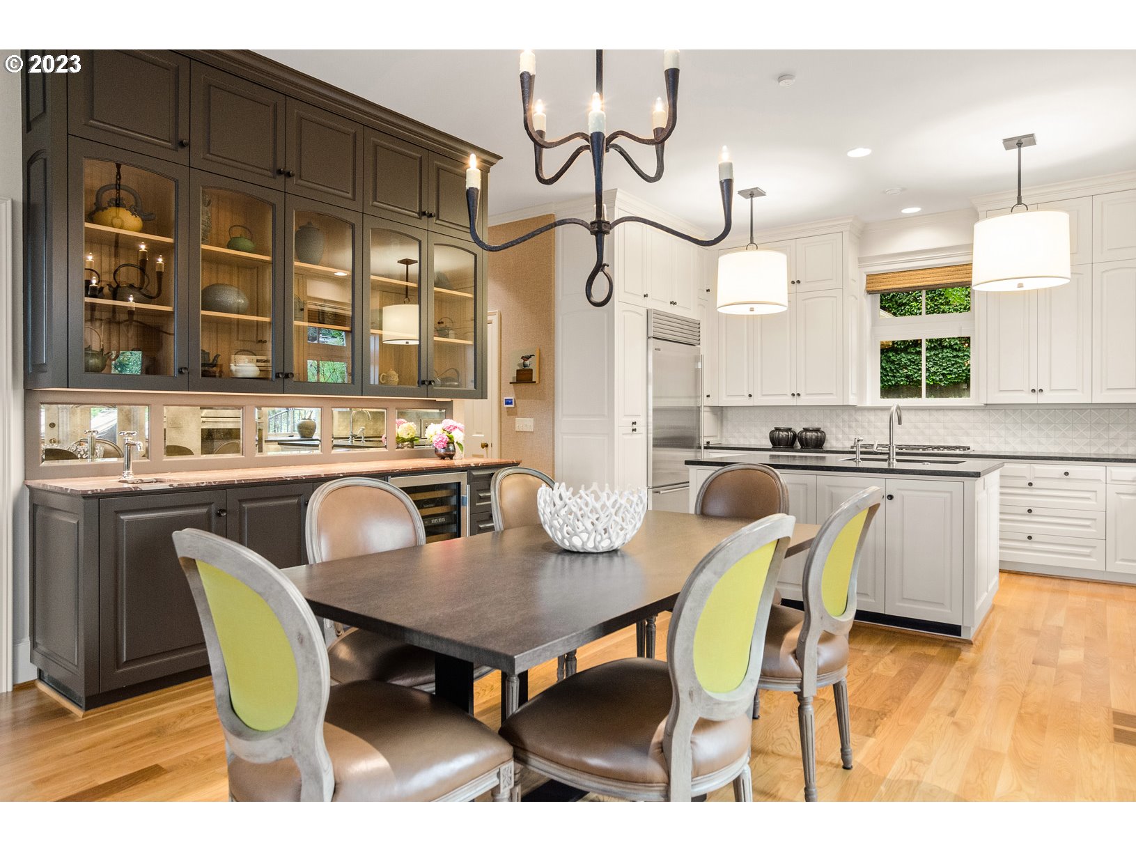 1600 Southwest Spring Street Portland, OR 97201 - Photo 19 of 47 Dining Area