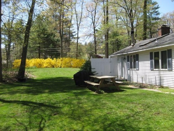 13 Maple Road North Reading, MA 01864 - Photo 4 of 21 Gallery Image 4