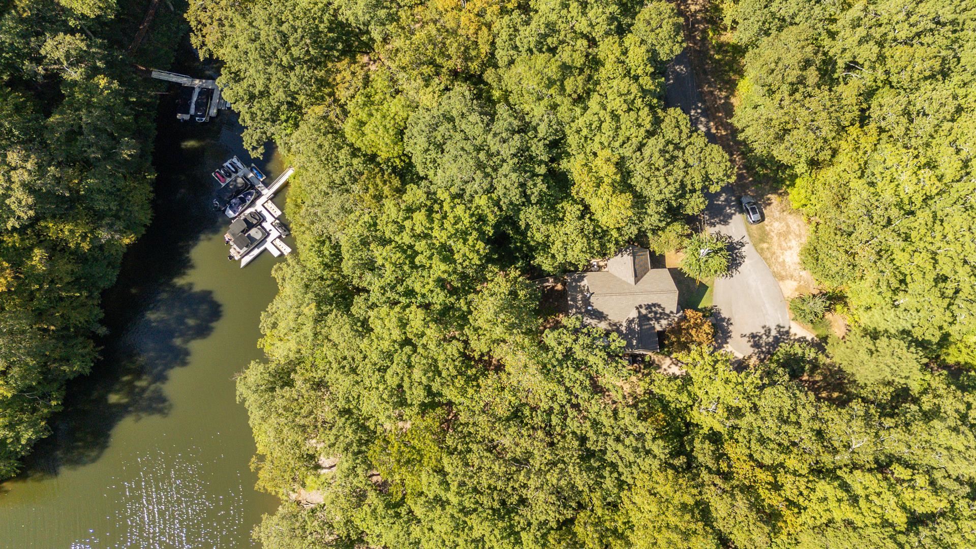 120 Pier Point Savannah, TN 38372 - Photo 38 of 38 Drone / aerial view of a large body of water