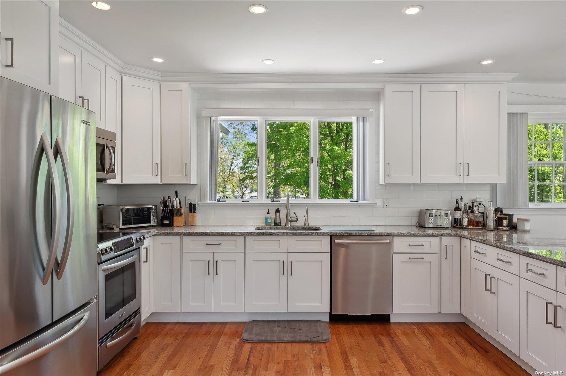 1800 Westphalia Road Mattituck, NY 11952 - Photo 5 of 33 Kitchen
