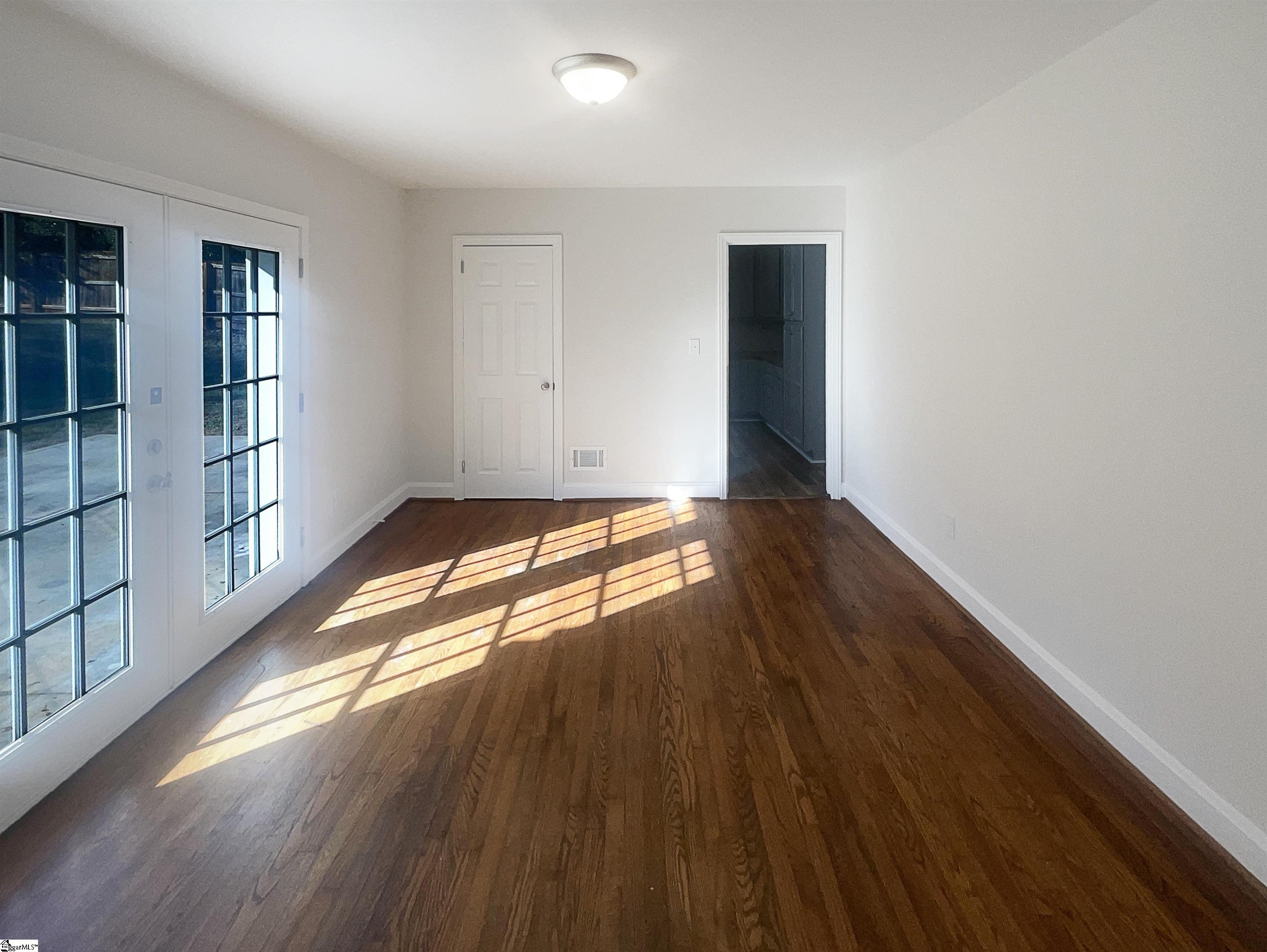 137 Batesview Drive Greenville, SC 29607 - Photo 12 of 21 Gallery Image 12