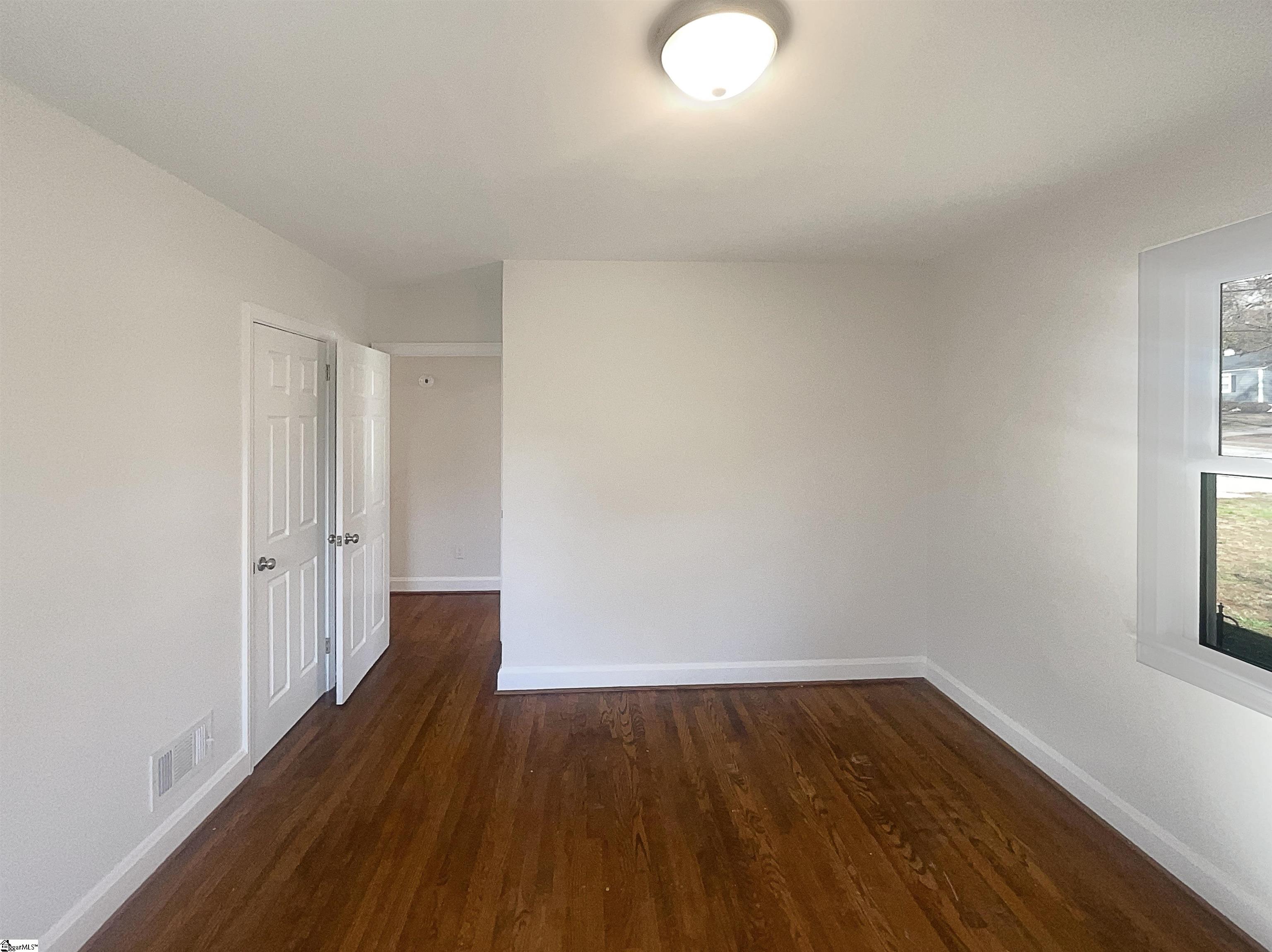 137 Batesview Drive Greenville, SC 29607 - Photo 17 of 21 Gallery Image 17