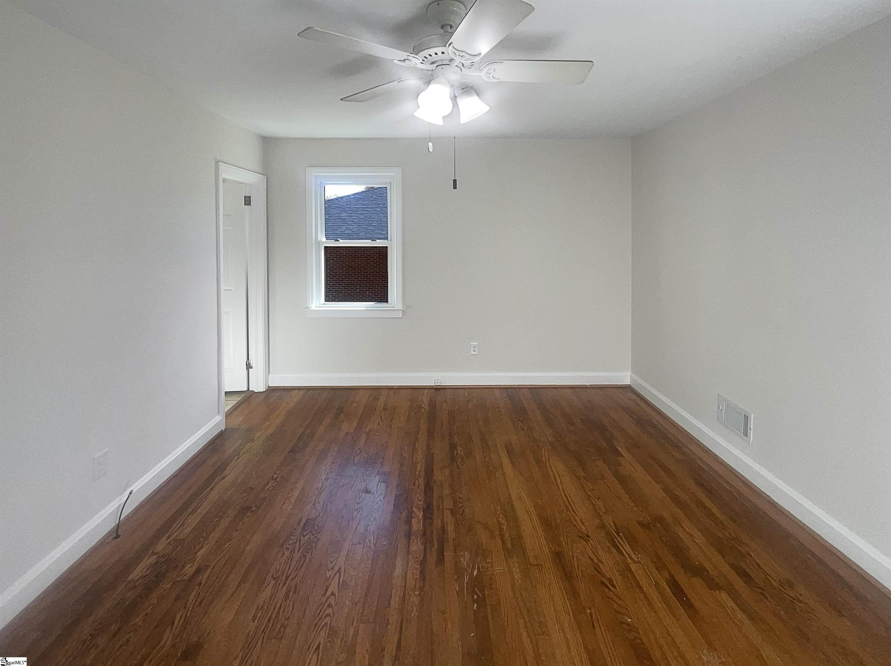 137 Batesview Drive Greenville, SC 29607 - Photo 5 of 21 Gallery Image 5