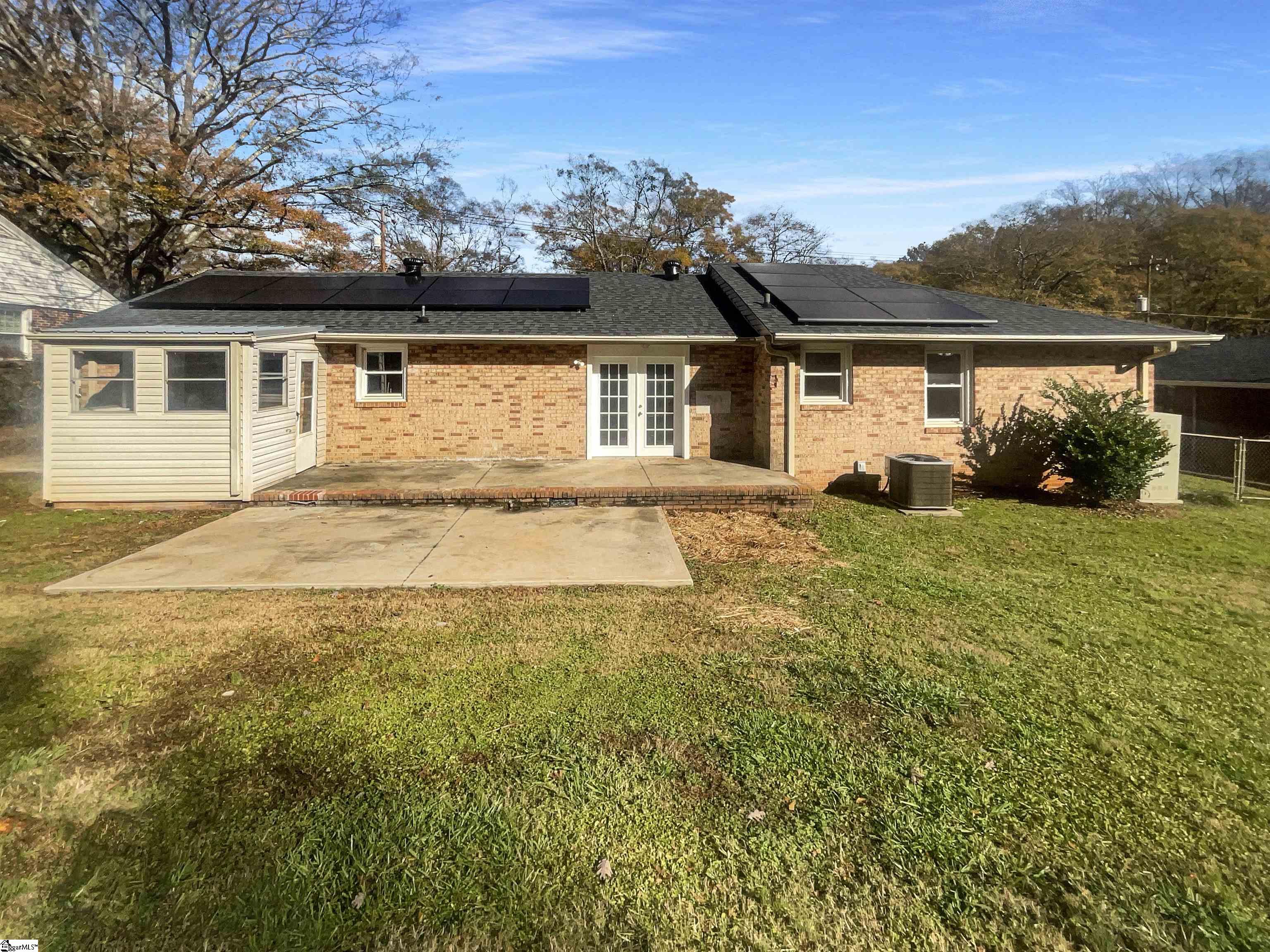 137 Batesview Drive Greenville, SC 29607 - Photo 8 of 21 Gallery Image 8