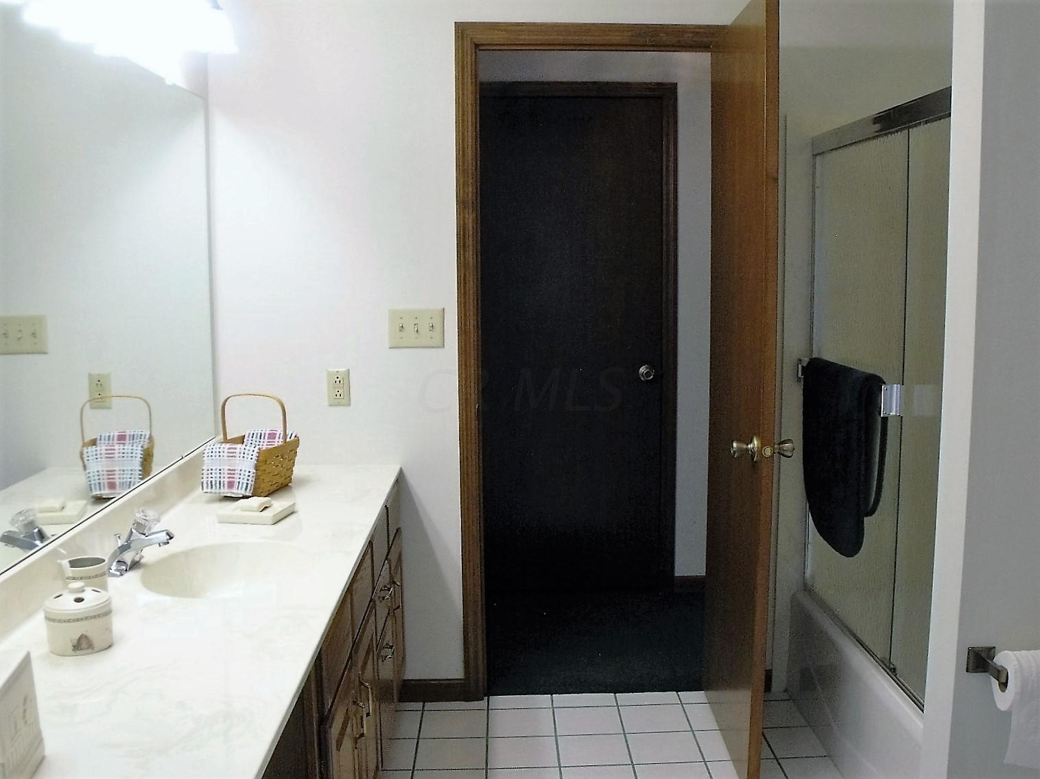 362 Chatham Road Circleville, OH 43113 - Photo 16 of 22 Gallery Image 16