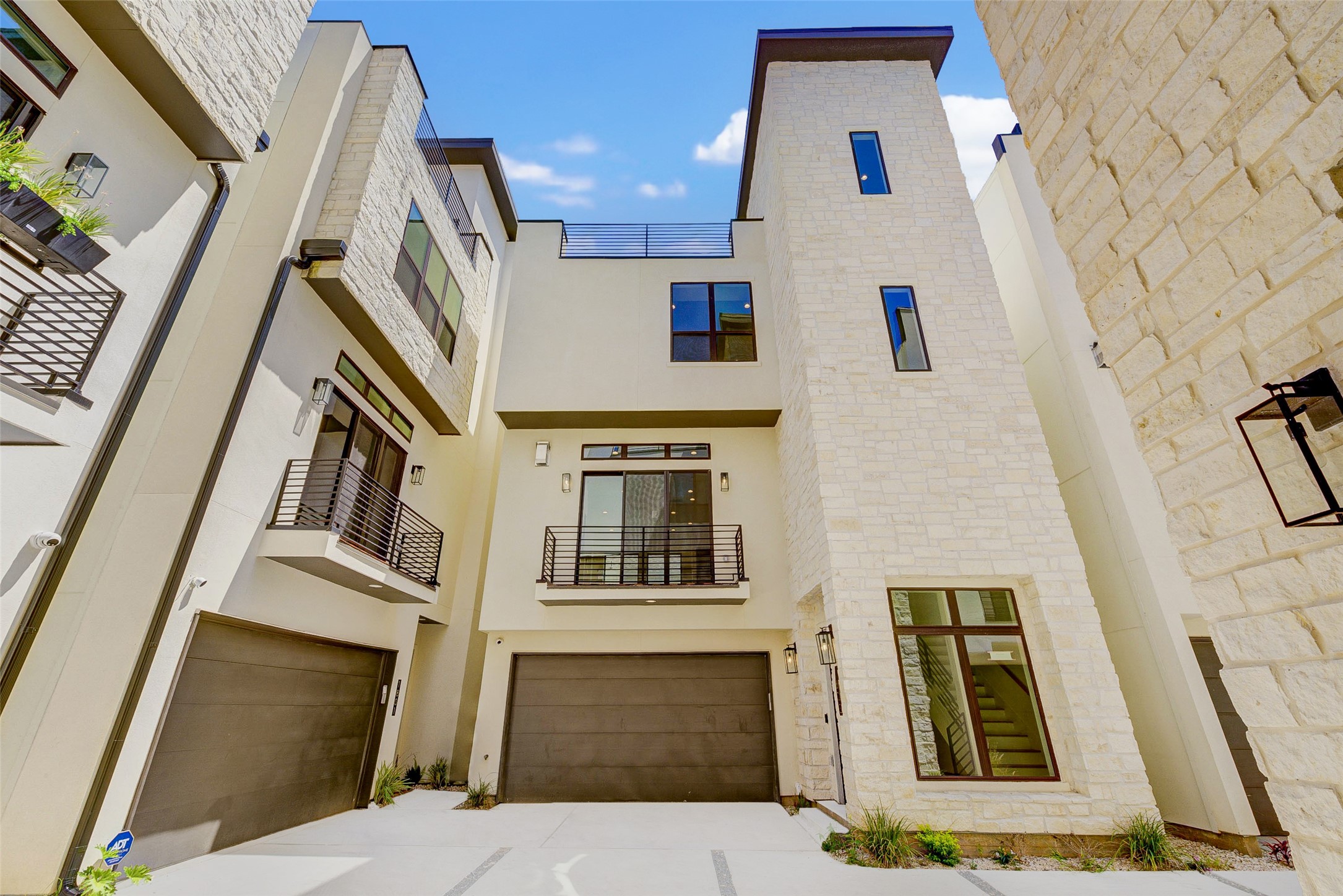 1803 Dunlavy Street Houston, TX 77006 - Photo 1 of 35 a view of front door of house