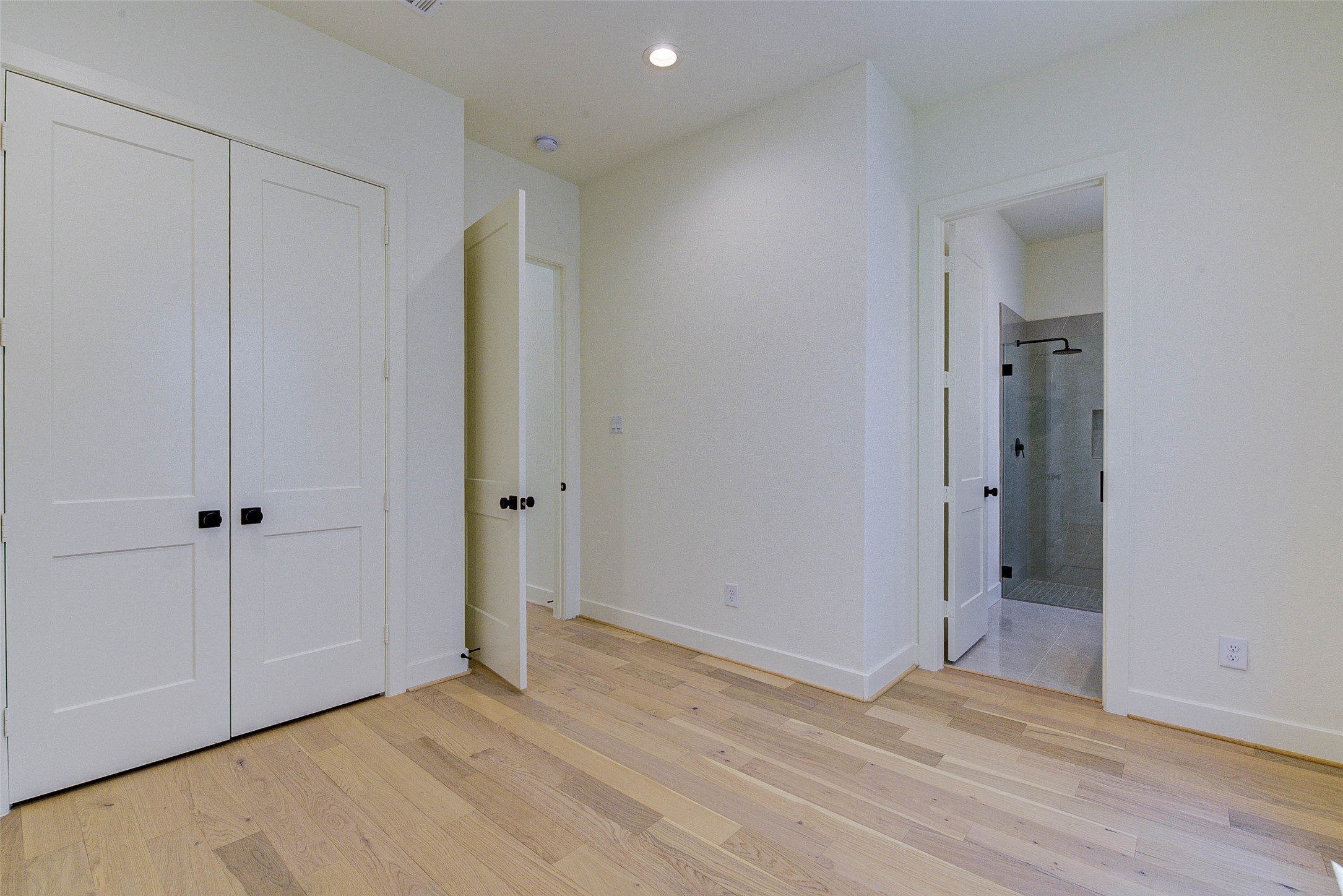 1803 Dunlavy Street Houston, TX 77006 - Photo 23 of 35 a view of an empty room with wooden floor
