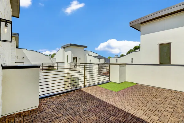 $4,900 | 1803 Dunlavy Street, Houston, TX 77006