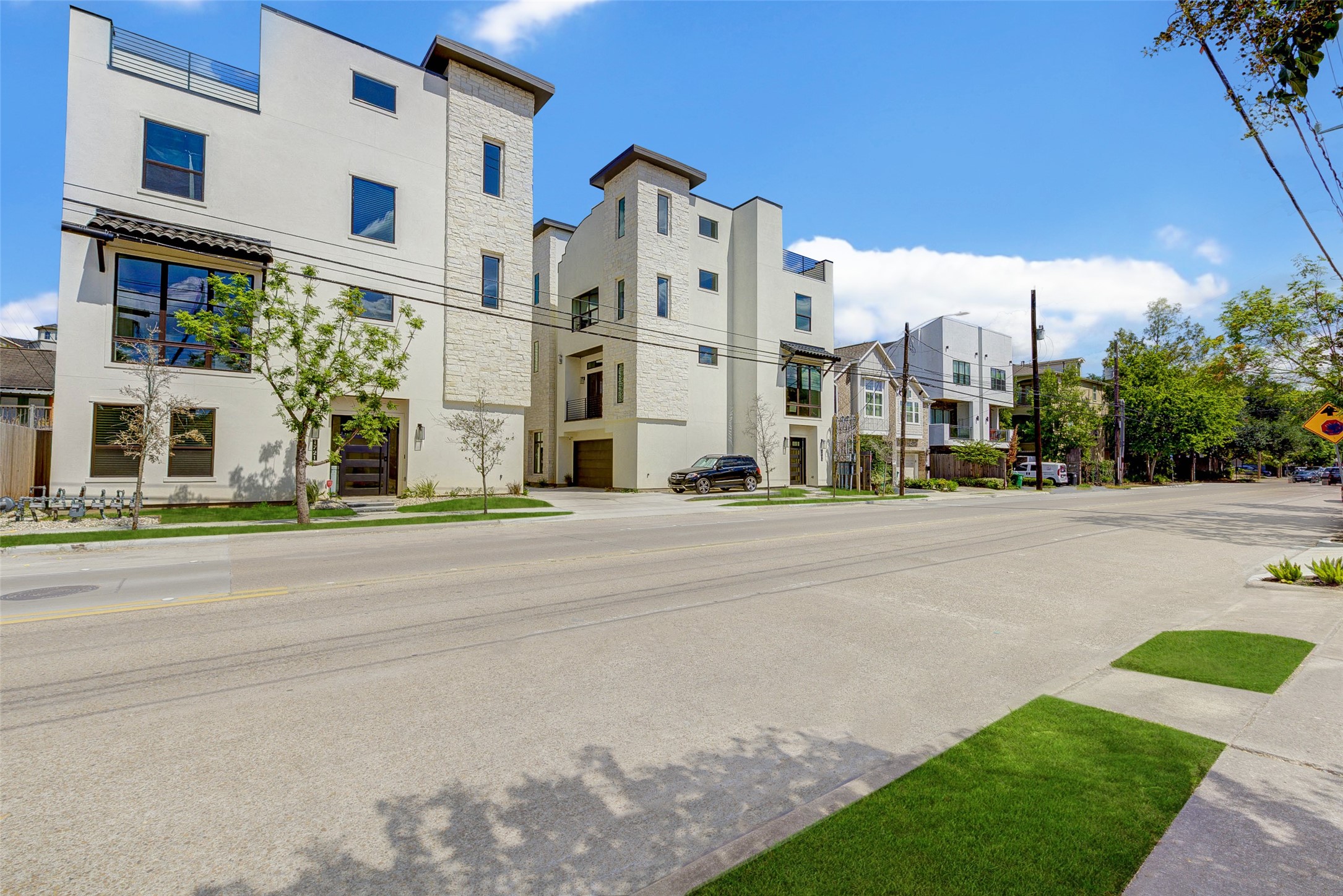 1803 Dunlavy Street Houston, TX 77006 - Photo 35 of 35 a view of city with tall buildings