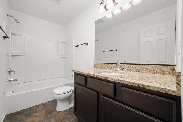 $324,900 | 1455 Manning Avenue, Montgomery, IL 60538