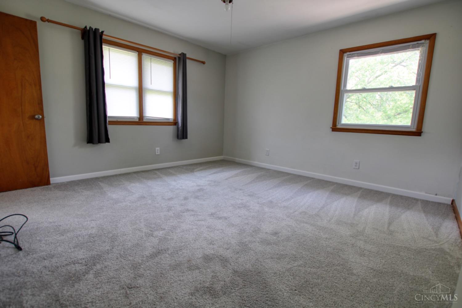 6451 Hendrickson Road Middletown, OH 45044 - Photo 13 of 17 Gallery Image 13