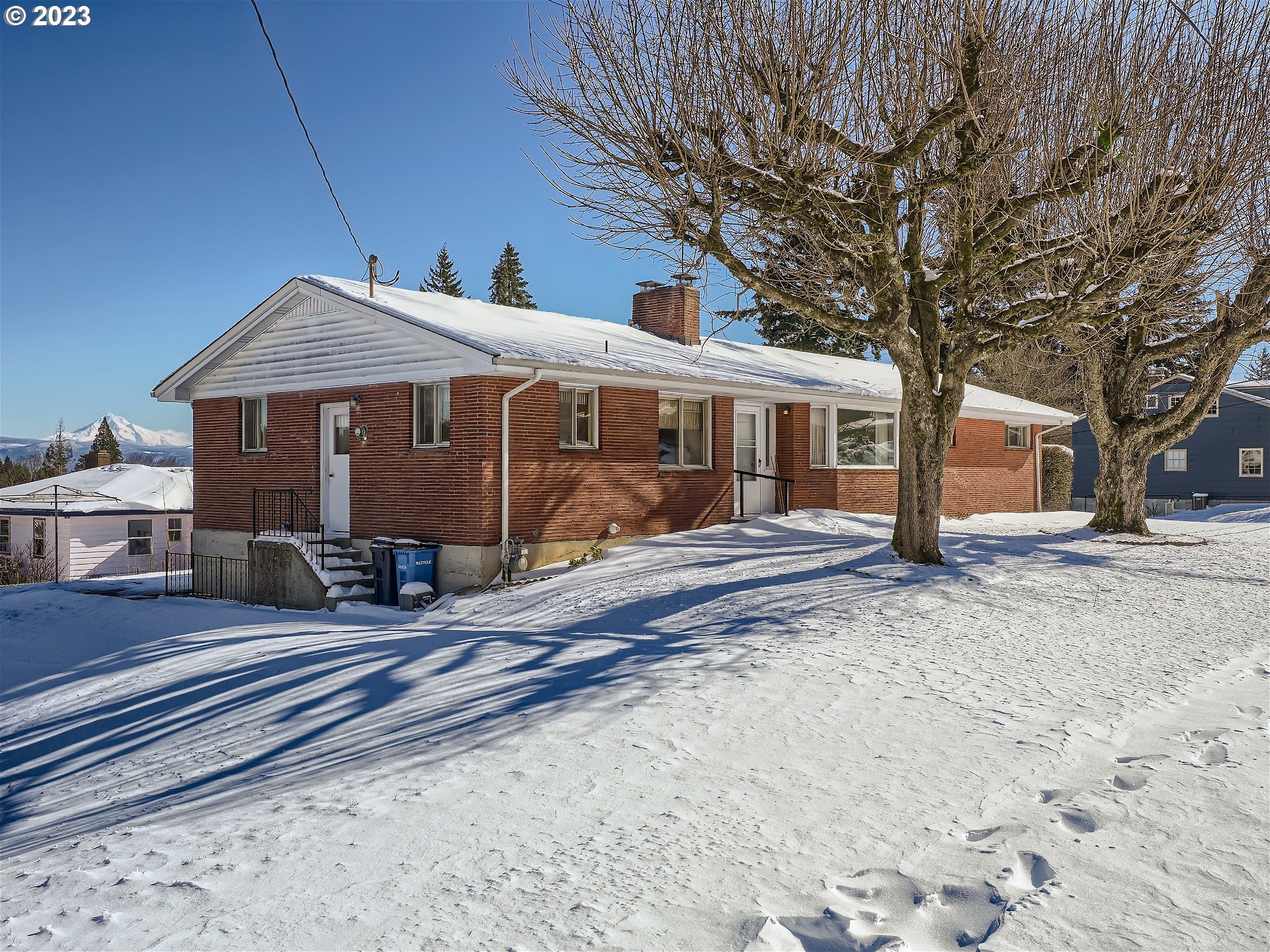 2112 Division Street Camas, WA 98607 - Photo 2 of 32 Gallery Image 2