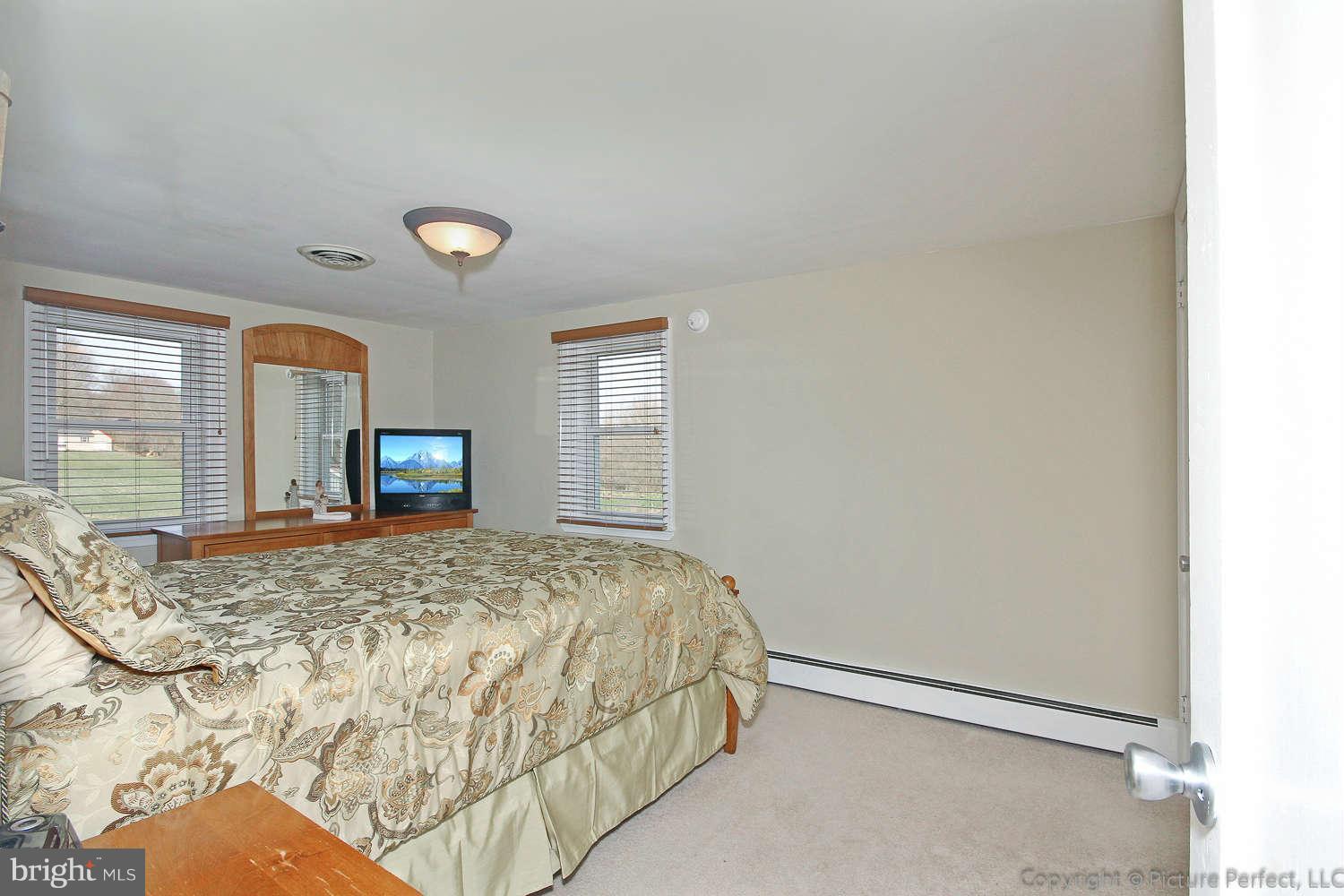 7727 Green Valley Road Frederick, MD 21701 - Photo 22 of 30 Bedroom (Master)