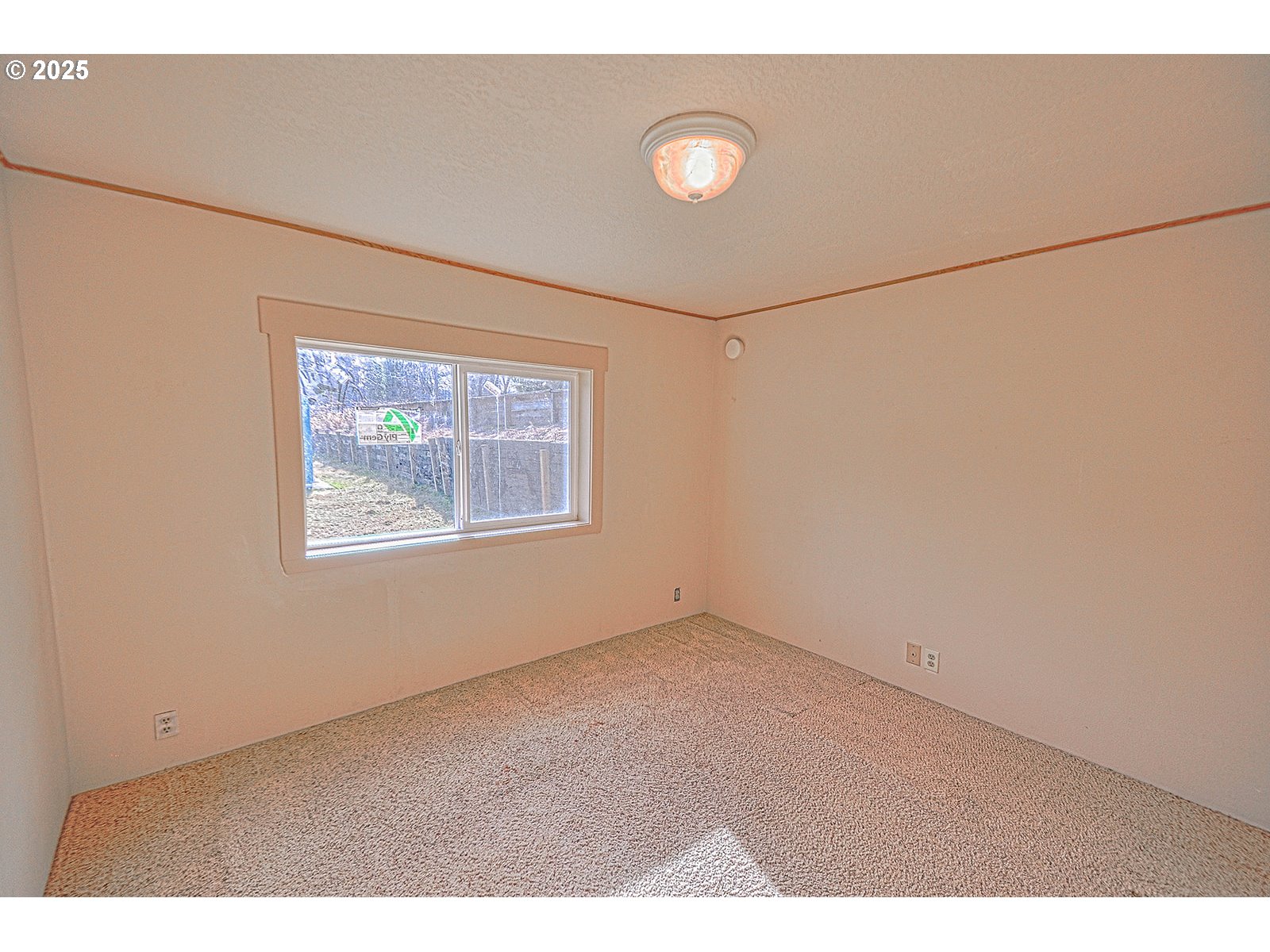 365 Bellflower Road Clatskanie, OR 97016 - Photo 17 of 22 Bedroom