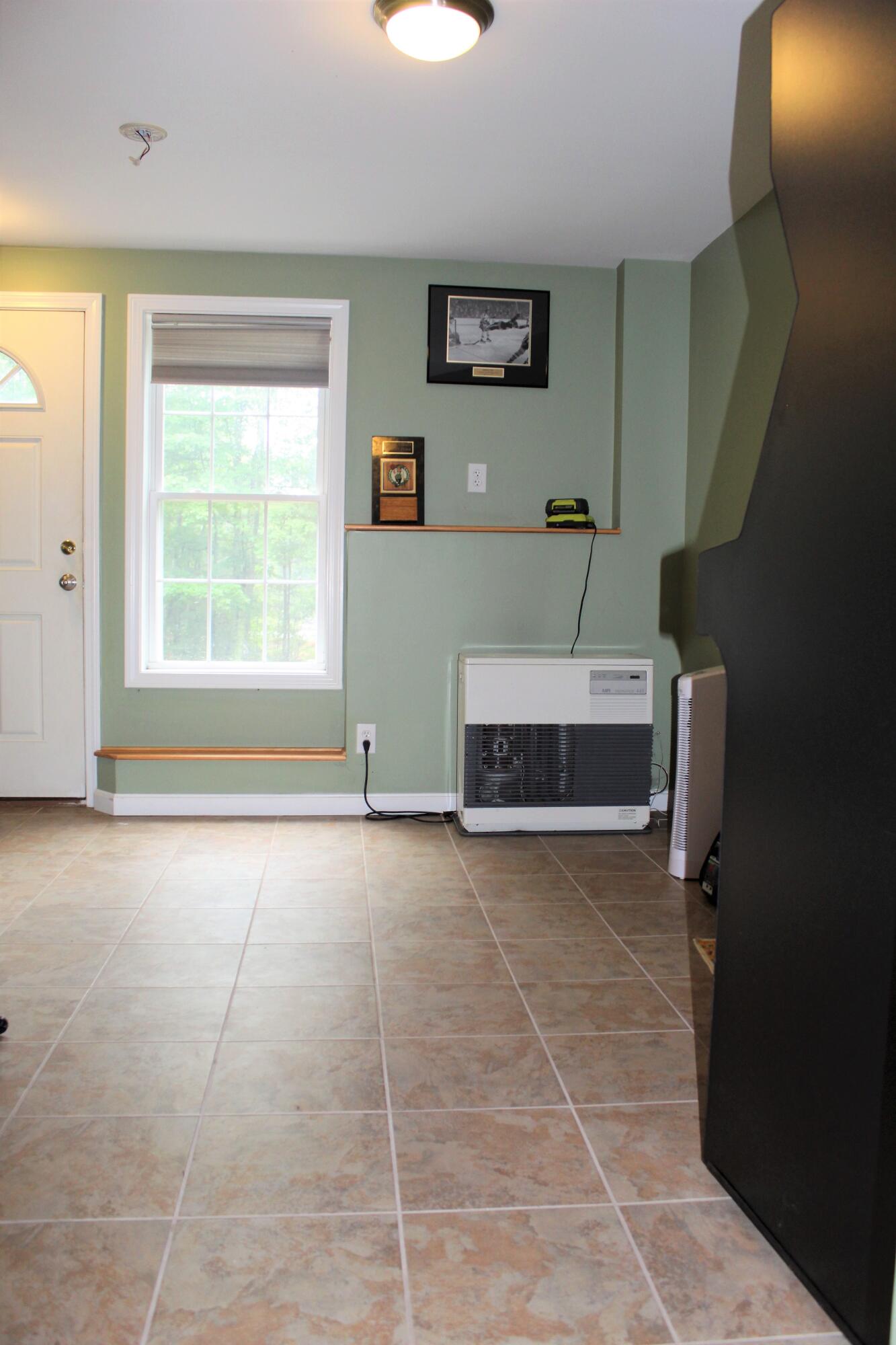 53 North Village Road Cape Neddick, ME 03902 - Photo 14 of 23 IMG_1941