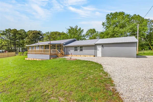 $249,000 | 19901 Gore Road, Ste. Genevieve, MO 63670
