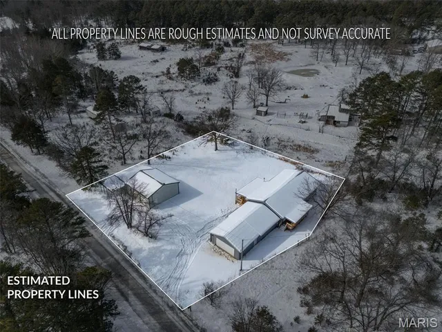 $285,000 | 19901 Gore Road, Ste. Genevieve, MO 63670