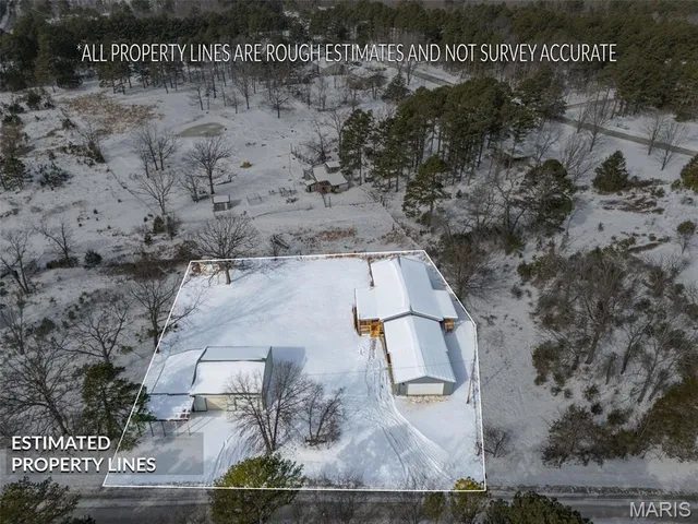 $285,000 | 19901 Gore Road, Ste. Genevieve, MO 63670