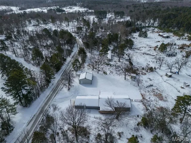 $285,000 | 19901 Gore Road, Ste. Genevieve, MO 63670