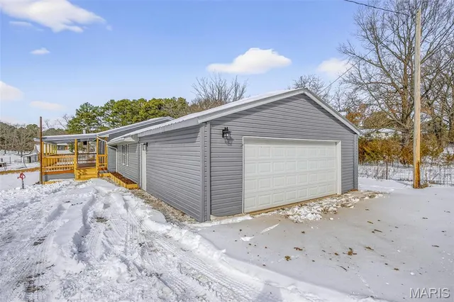 $285,000 | 19901 Gore Road, Ste. Genevieve, MO 63670