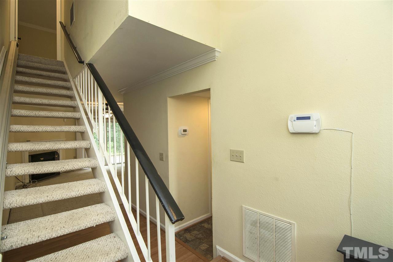 7807 Falcon Rest Circle Raleigh, NC 27615 - Photo 3 of 20
