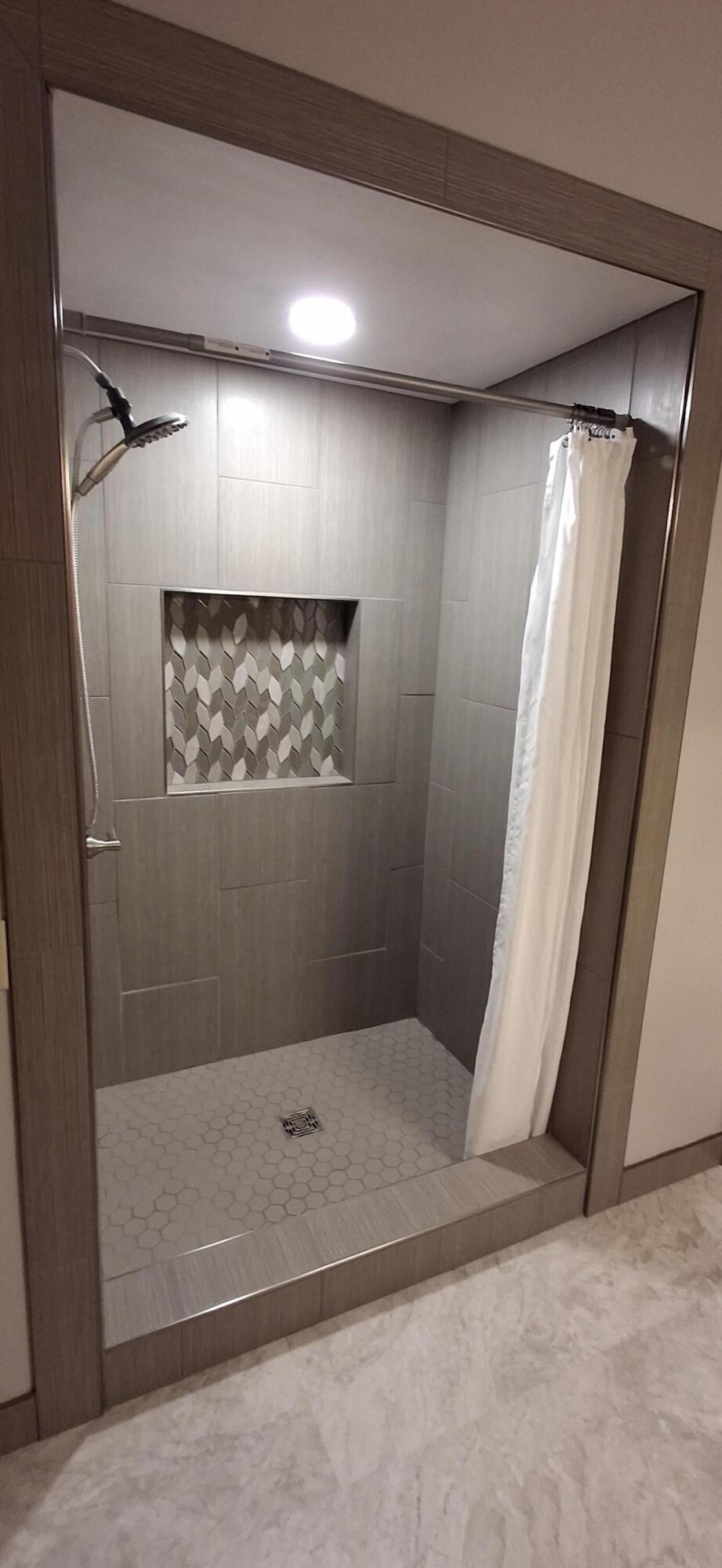 708 Riverview Court Jefferson, WI 53549 - Photo 6 of 23 tile shower