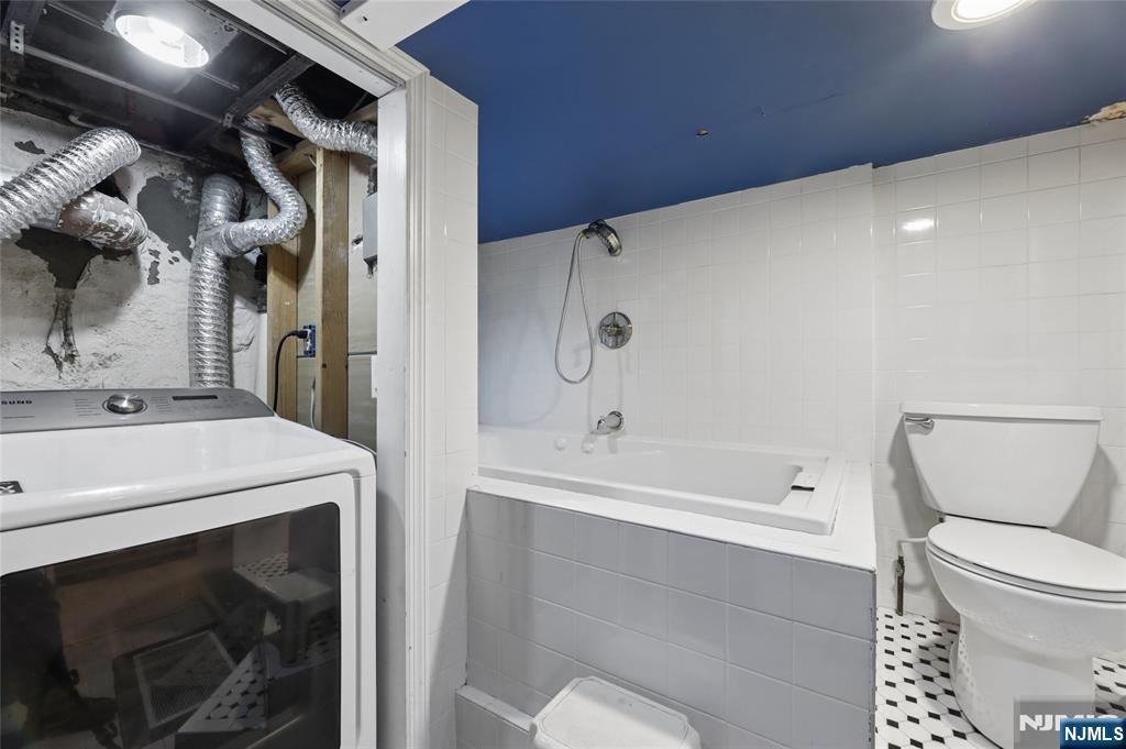 796 Old New Bridge Road Teaneck, NJ 07666 - Photo 20 of 38