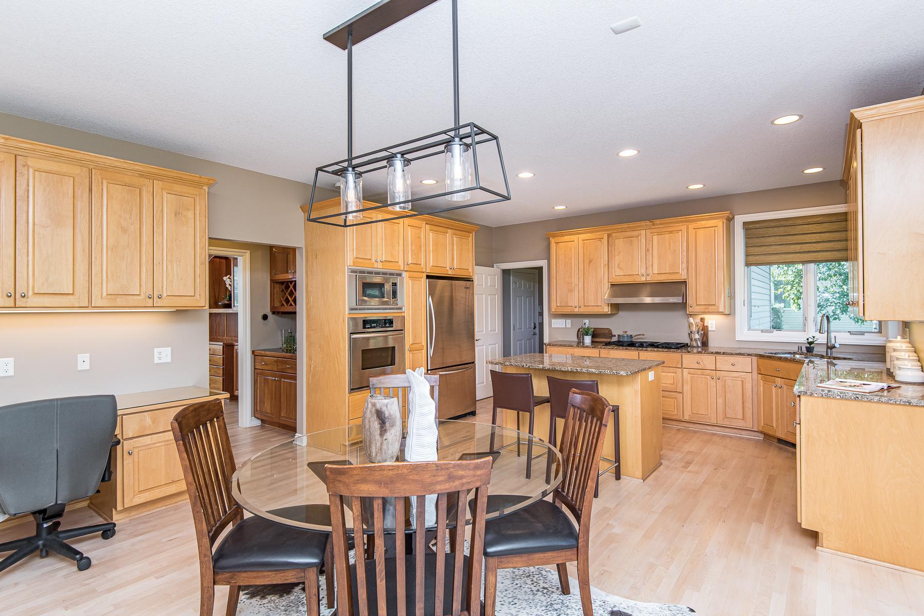 2699 Braeburn Lane Southwest Rochester, MN 55902 - Photo 9 of 62