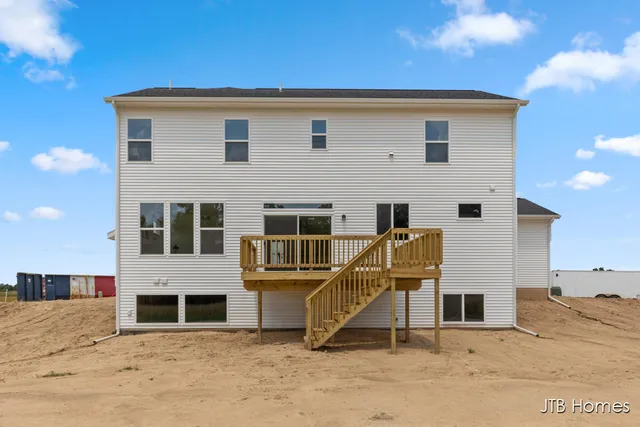 $569,900 | 8284 Kettle Oak Drive Southeast, Alto, MI 49302