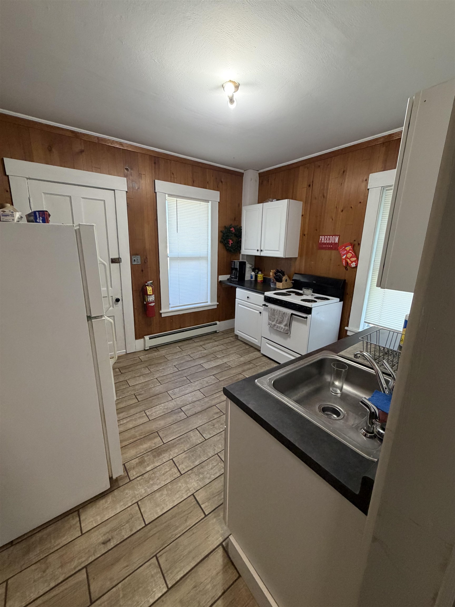 83 Merchant Street Barre, VT 05641 - Photo 13 of 38