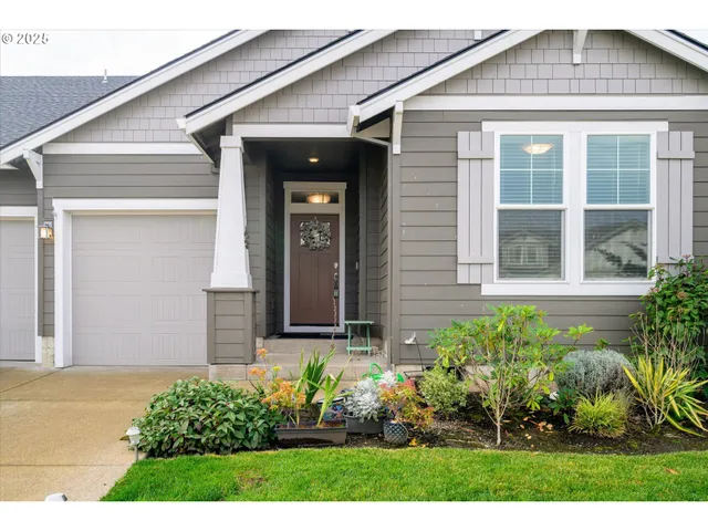 $499,900 | 1439 Echo Valley Drive, Junction City, OR 97448