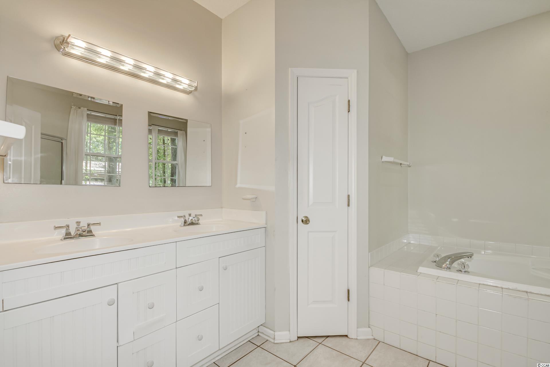 262 Arcadia Road Pawleys Island, SC 29585 - Photo 14 of 35 Gallery Image 14