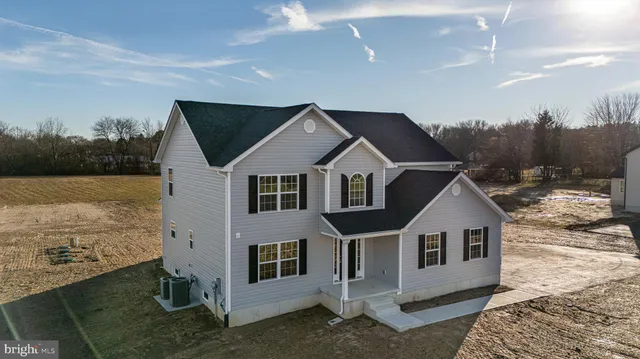 $615,000 | 719 West Evens Road, Viola, DE 19979
